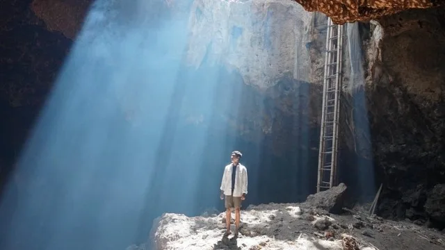 Gua Bangkang Kuta Lombok unik