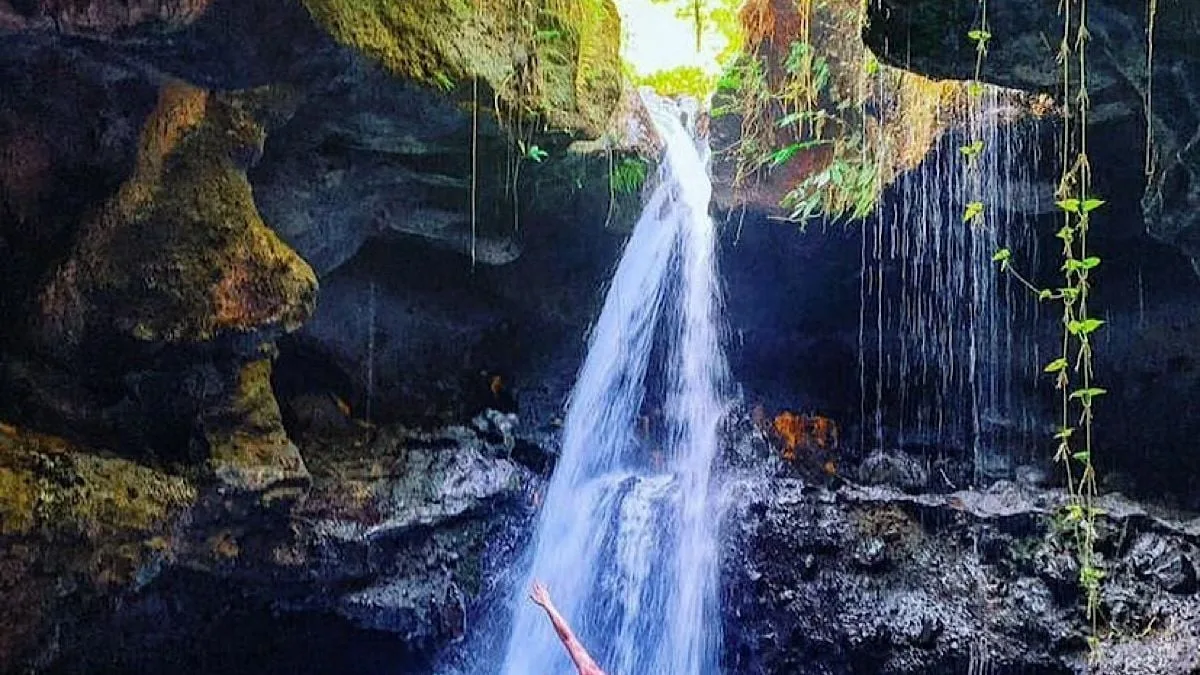 Air Terjun Sarang Walet Lombok